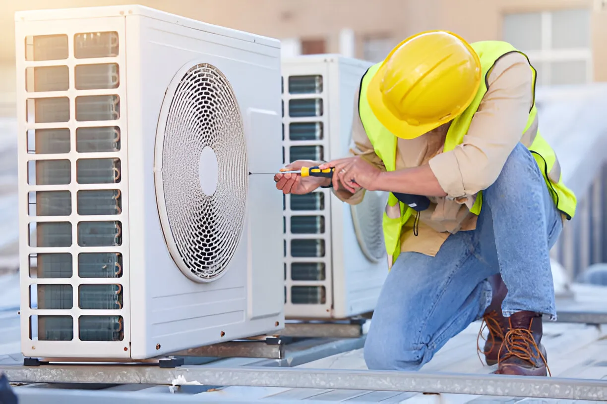 Home 9 Local air conditioning contractor providing urgent AC repair in Palmetto, Florida